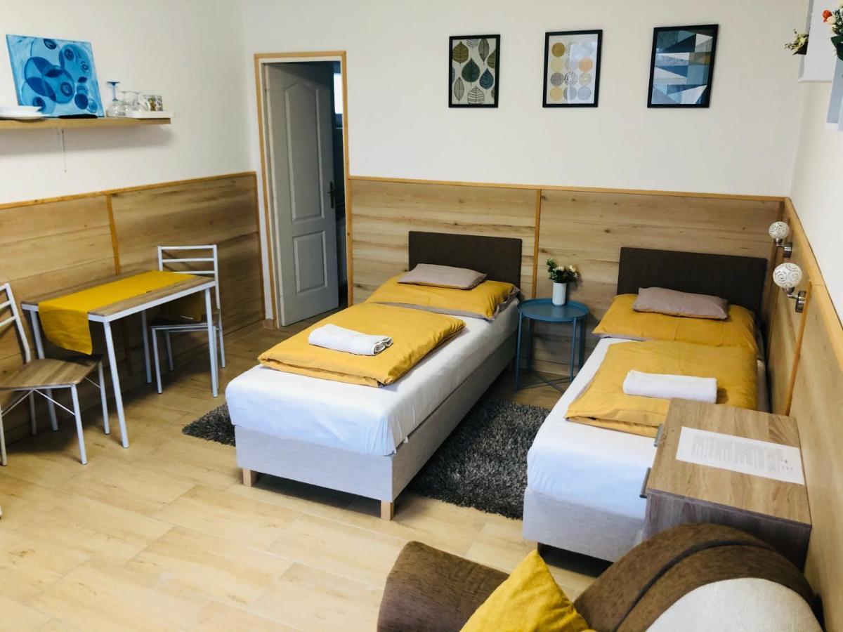 Melania Vendeghaz Hotel Balatonfokajar Luaran gambar