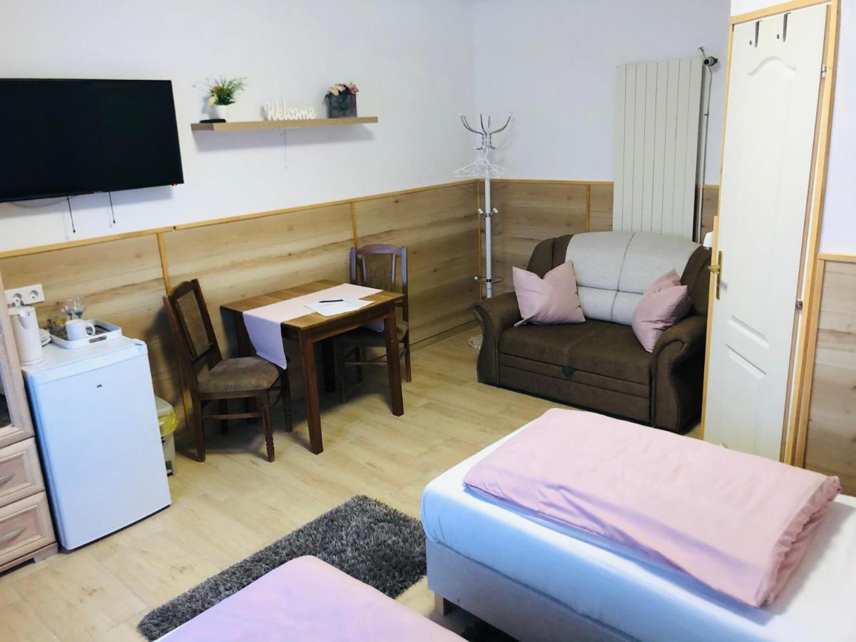 Melania Vendeghaz Hotel Balatonfokajar Luaran gambar