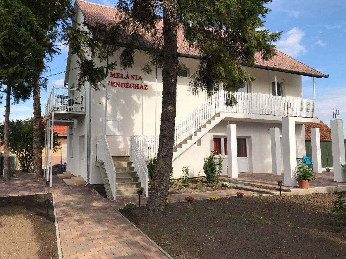Melania Vendeghaz Hotel Balatonfokajar Luaran gambar